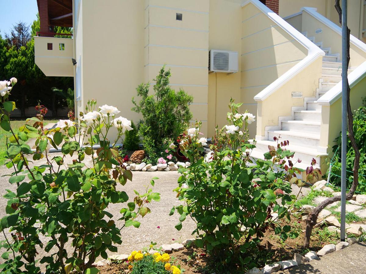 Villa Verde 200 Meters From The Beach Nea Iraklitsa 외부 사진